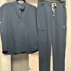 Figs Dark Harbor Scrub Set